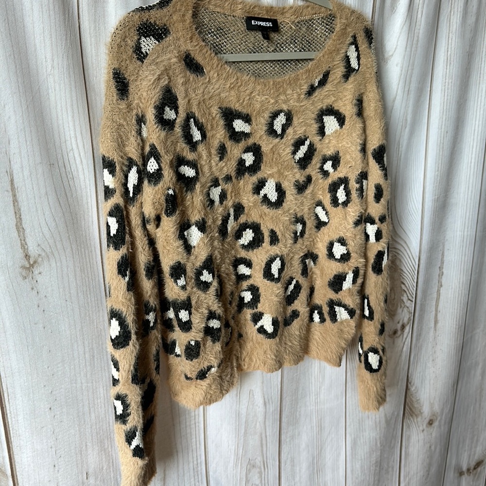 Express Pink Leopard Print Fuzzy Soft Sweater Siz… - image 3